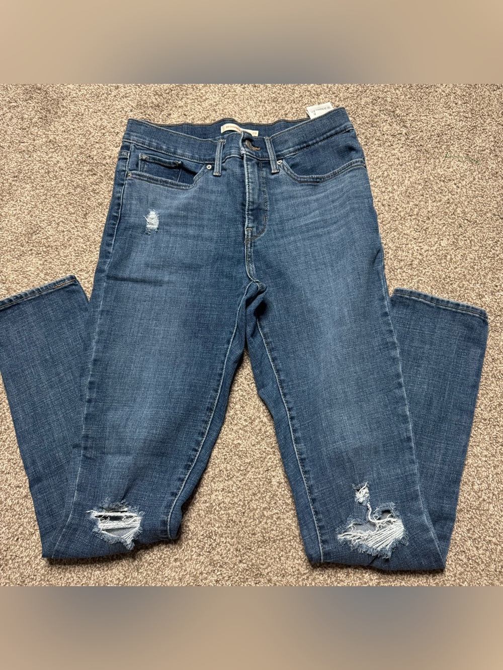 Levi shaping skinny jeans